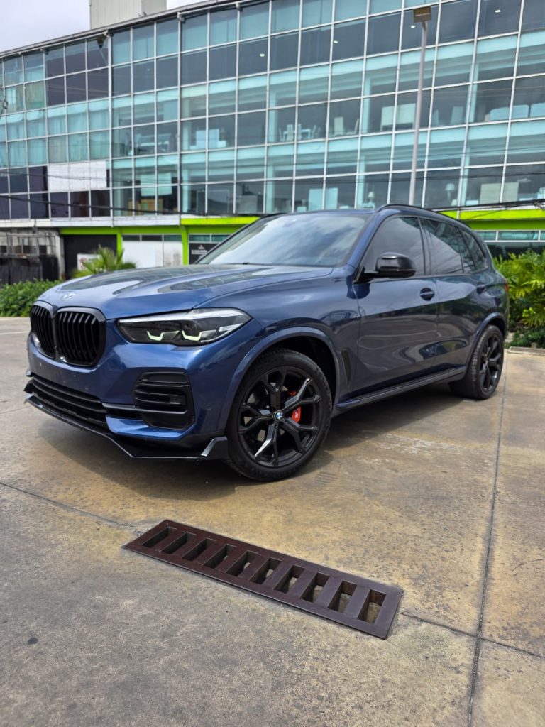 BMW X5 40i 2023