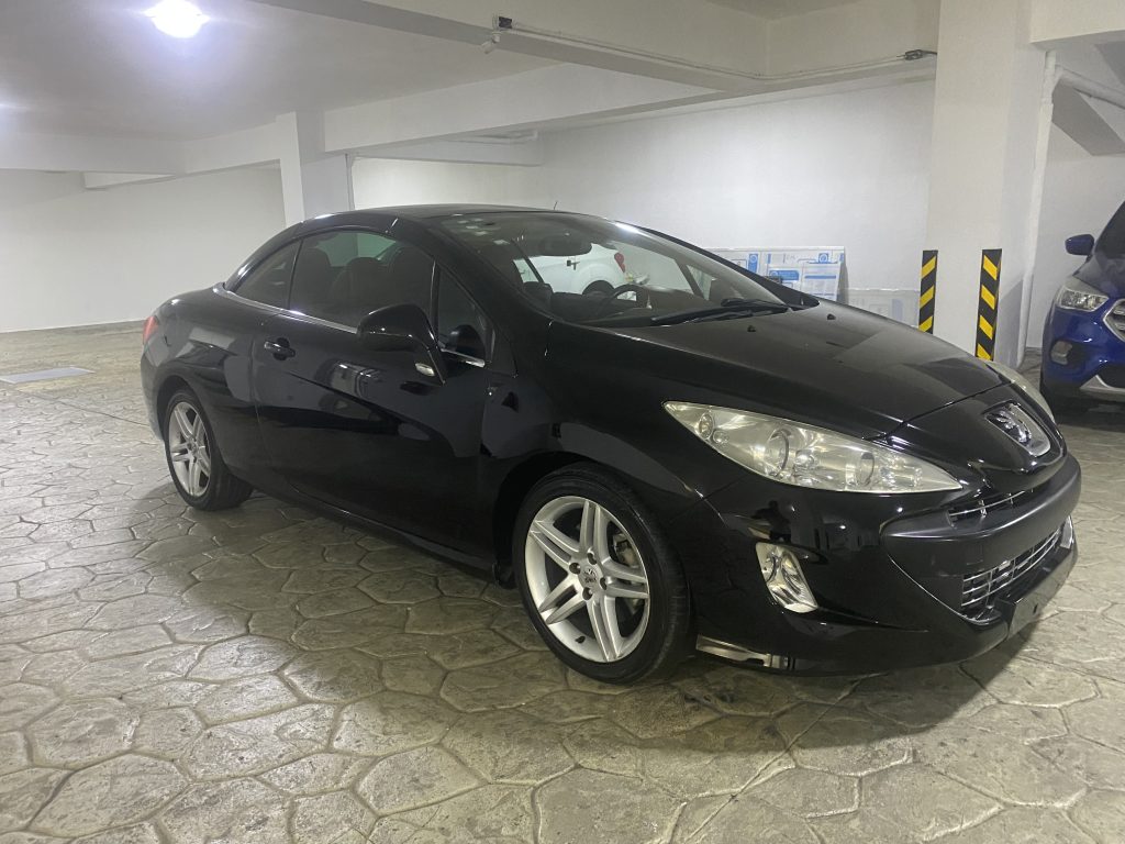 Peugeot 308 CC 2011