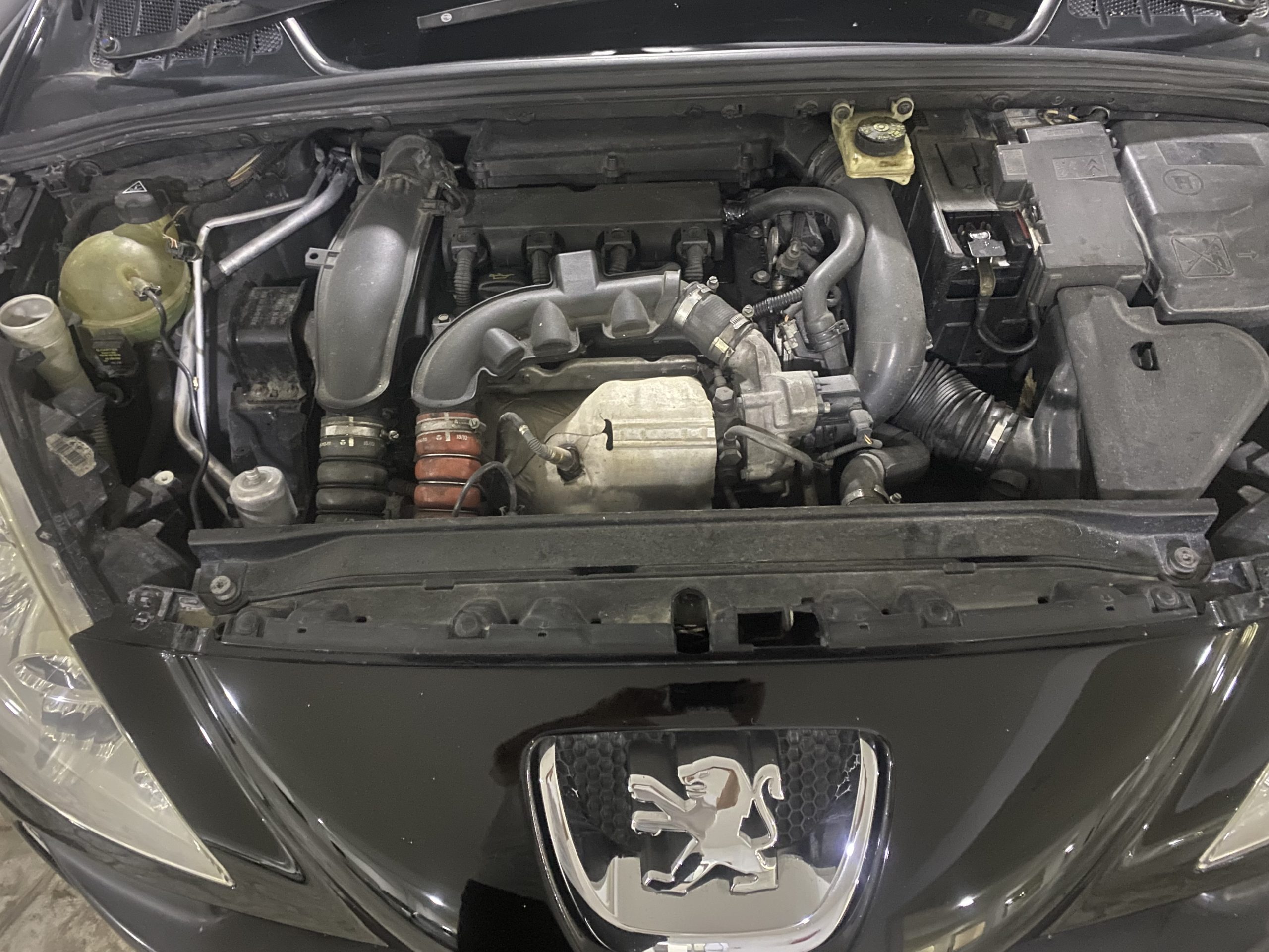 Peugeot 308 CC 2011