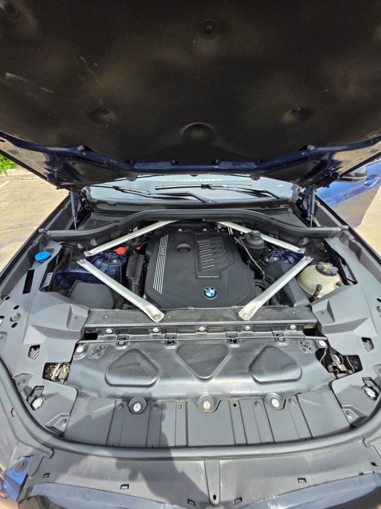 BMW X5 40i 2023