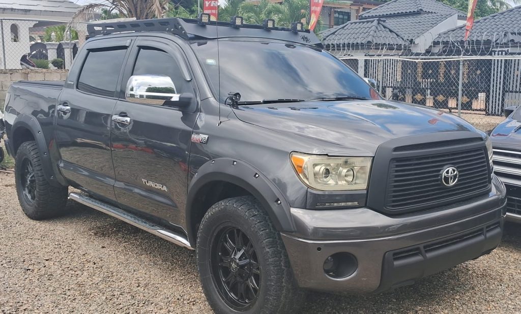 Toyota Tundra 2010