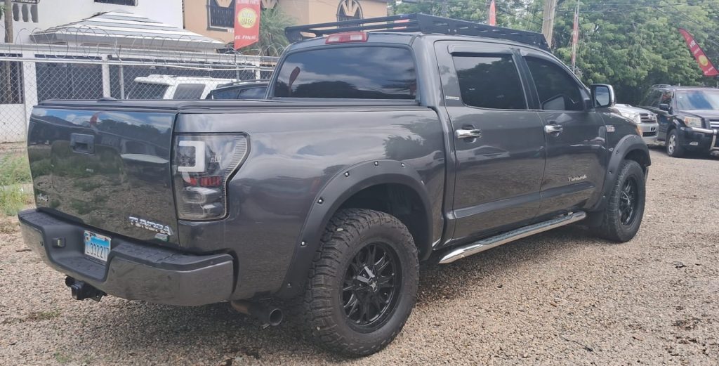 Toyota Tundra 2010