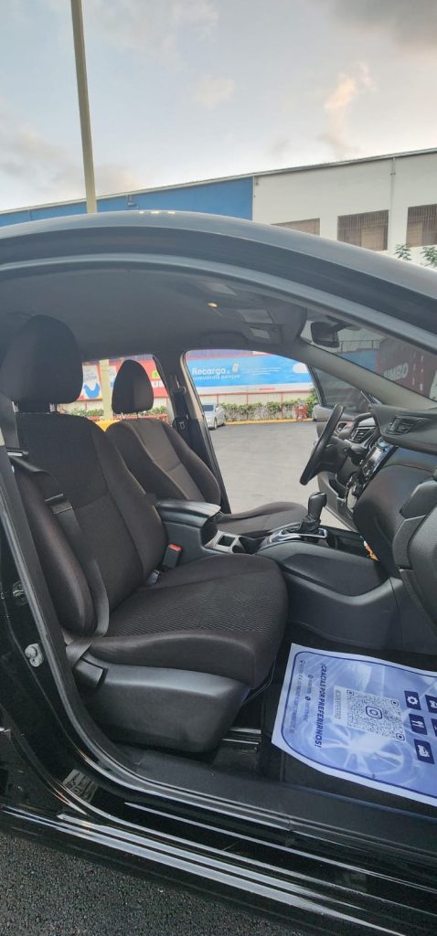 Nissan Rouge Sport 2020