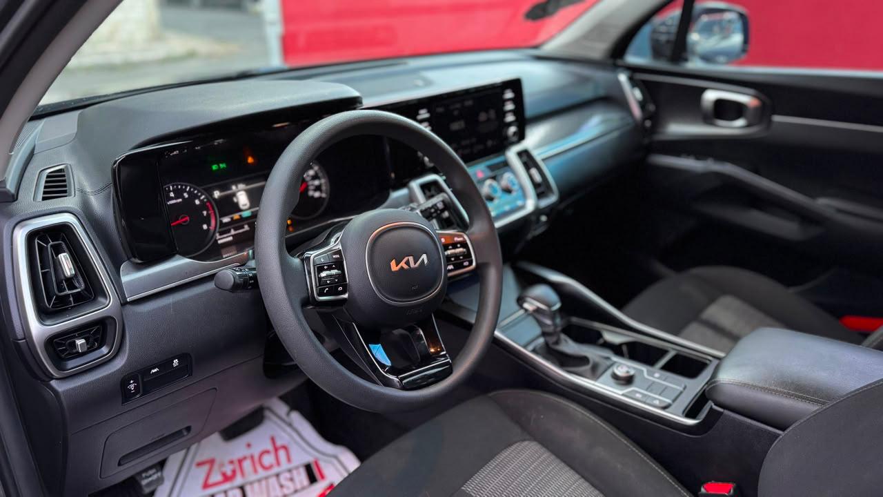 Kia Sorento LX 2023
