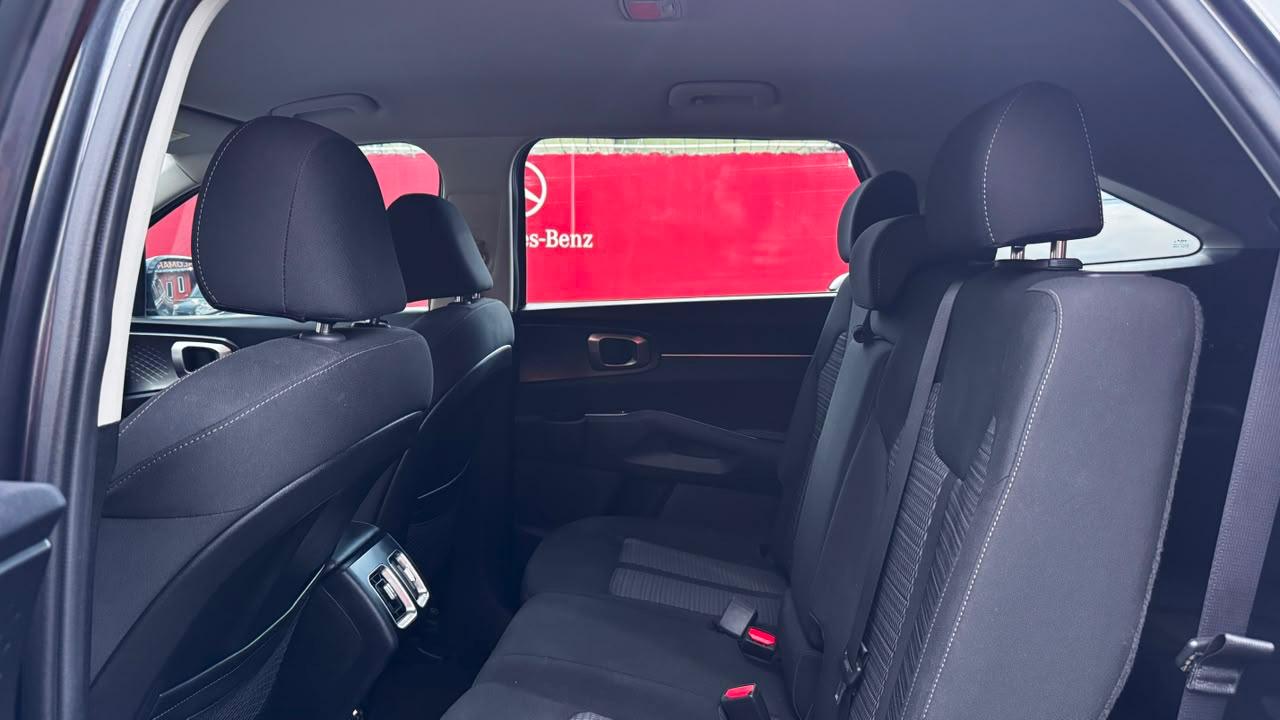 Kia Sorento LX 2023