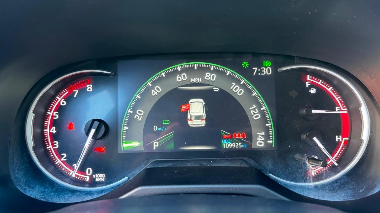 Toyota RAV4 LE PLUS 2023