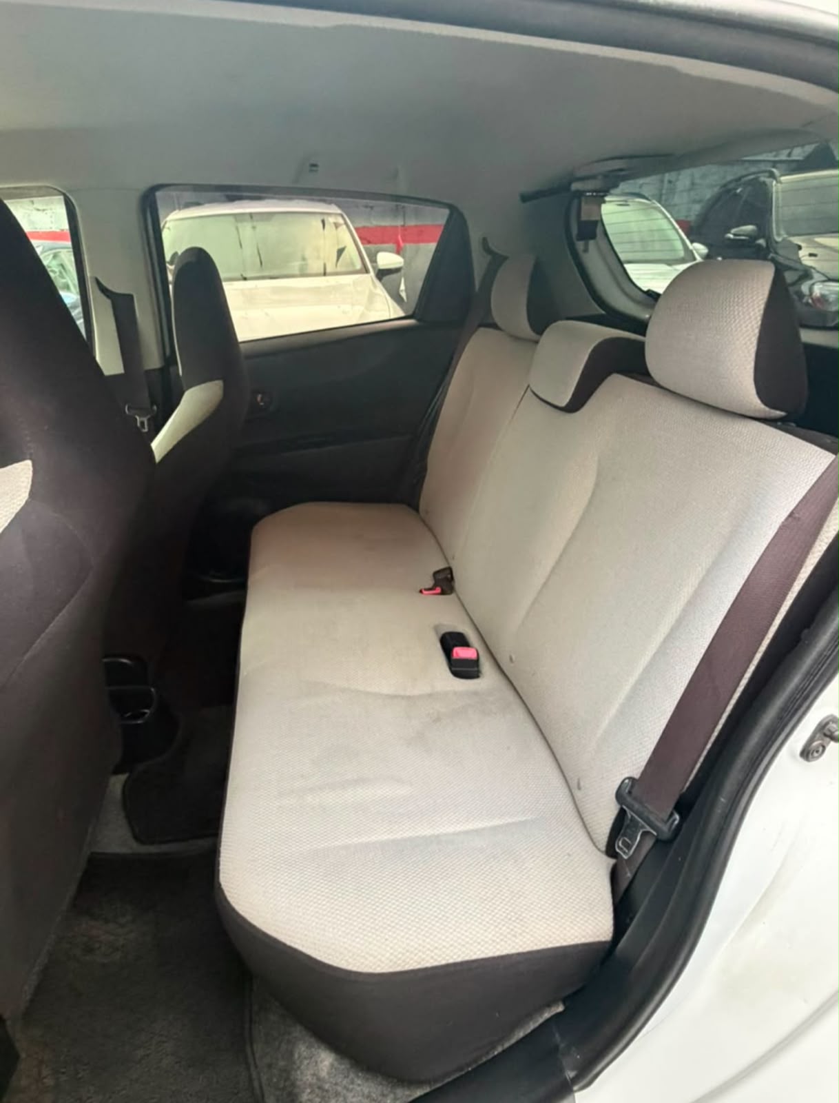Toyota VITZ 2013