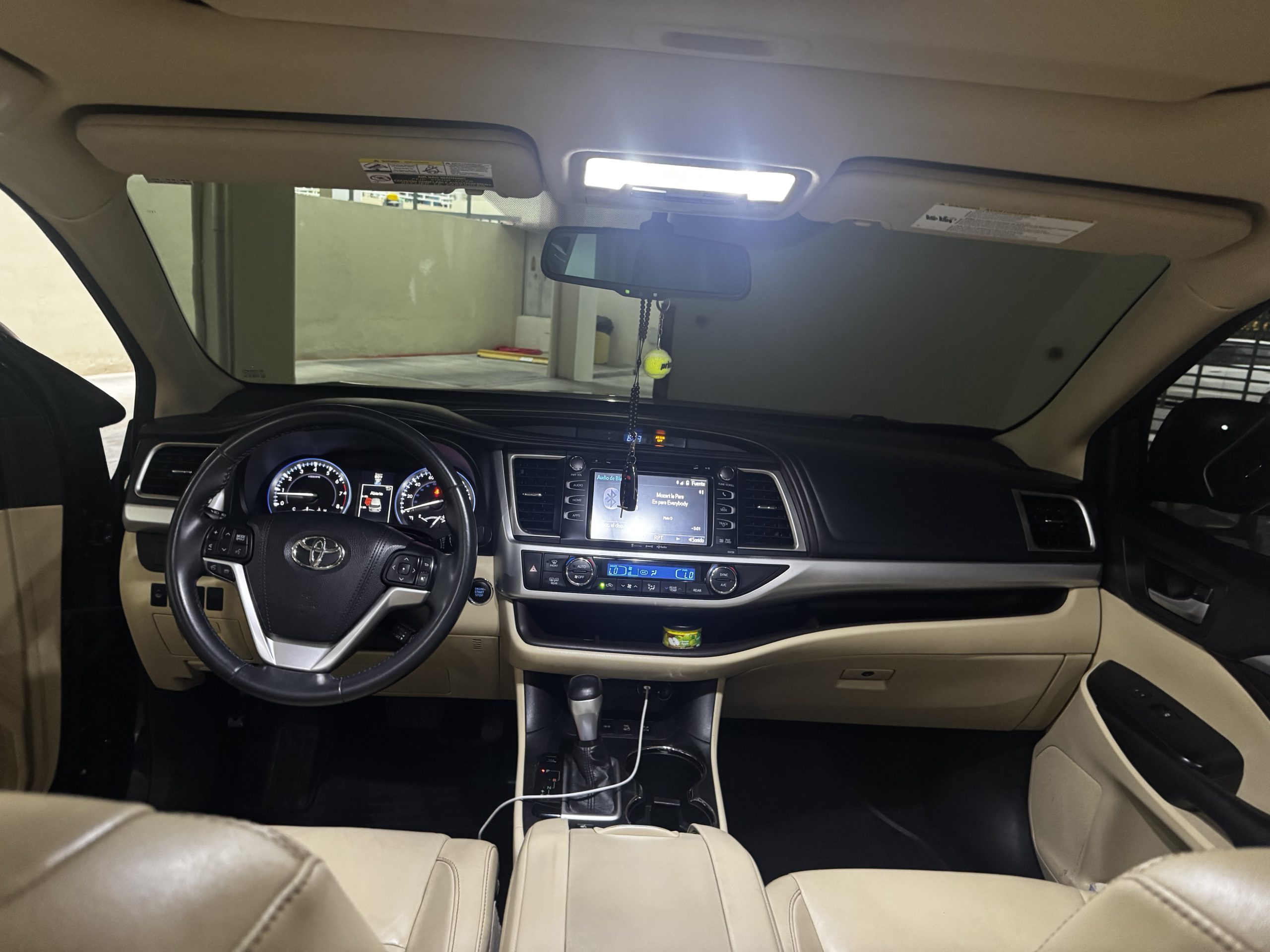 Toyota Highlander 2016
