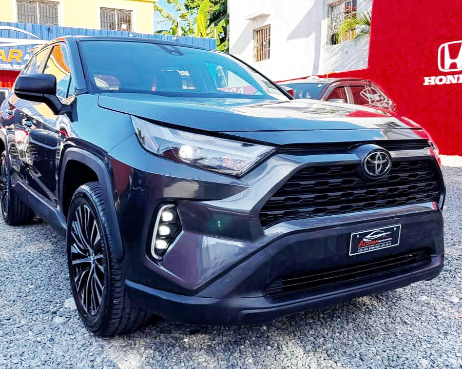 Toyota RAV4 LE PLUS 2023