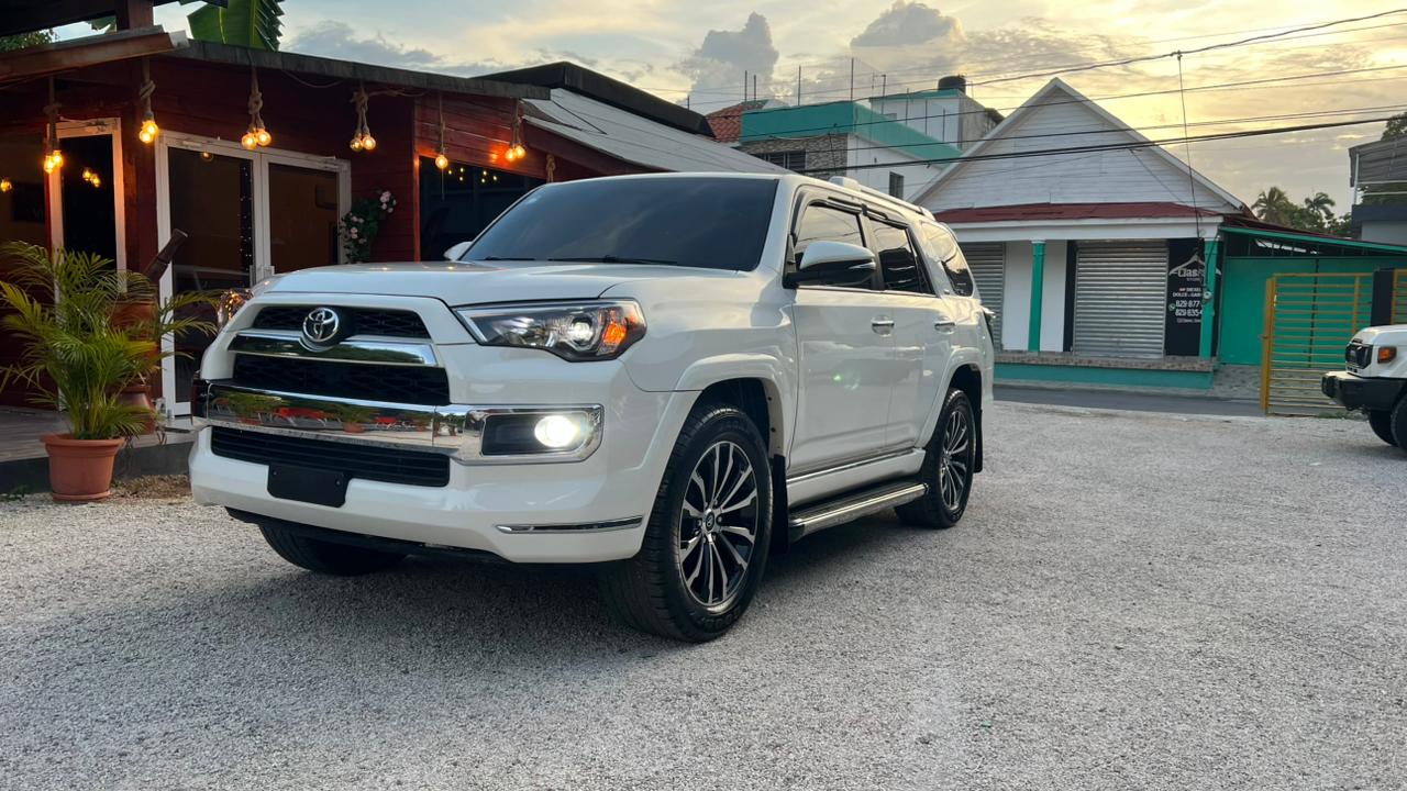 Toyota 4RUNNER 2016