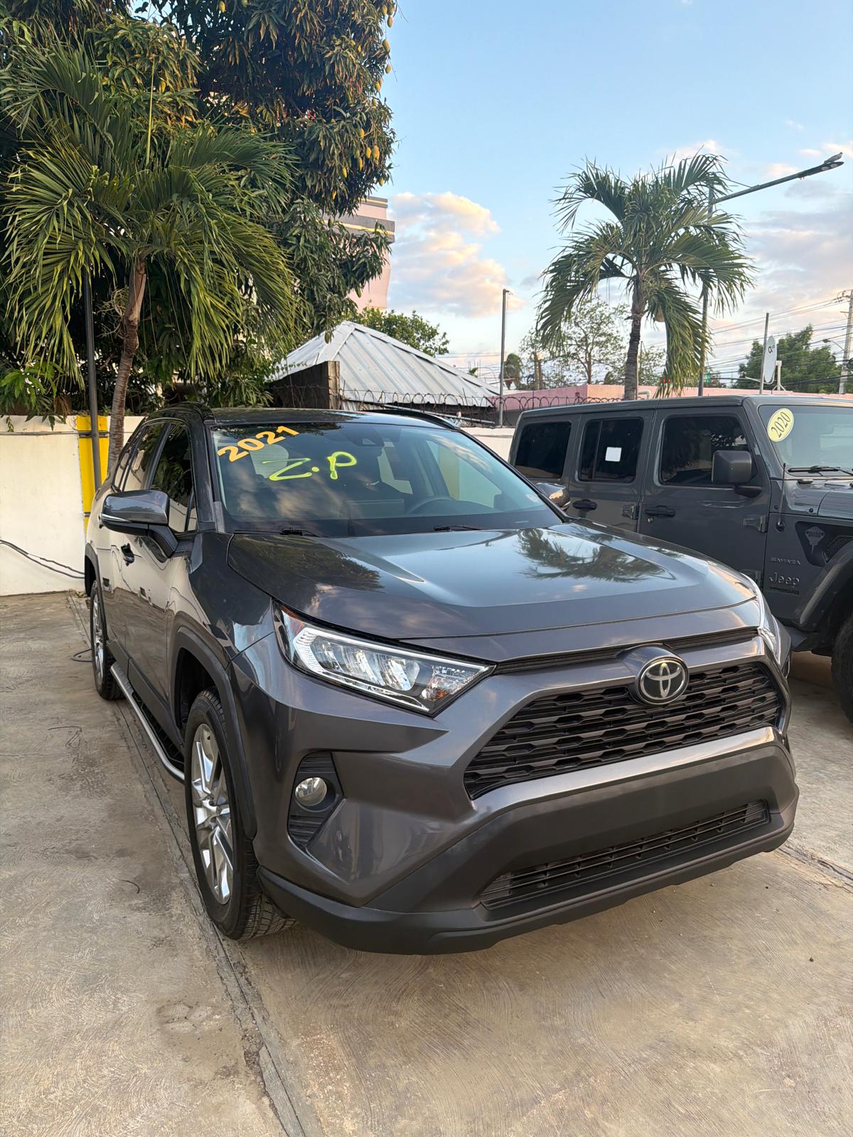 Toyota RAV4 2021