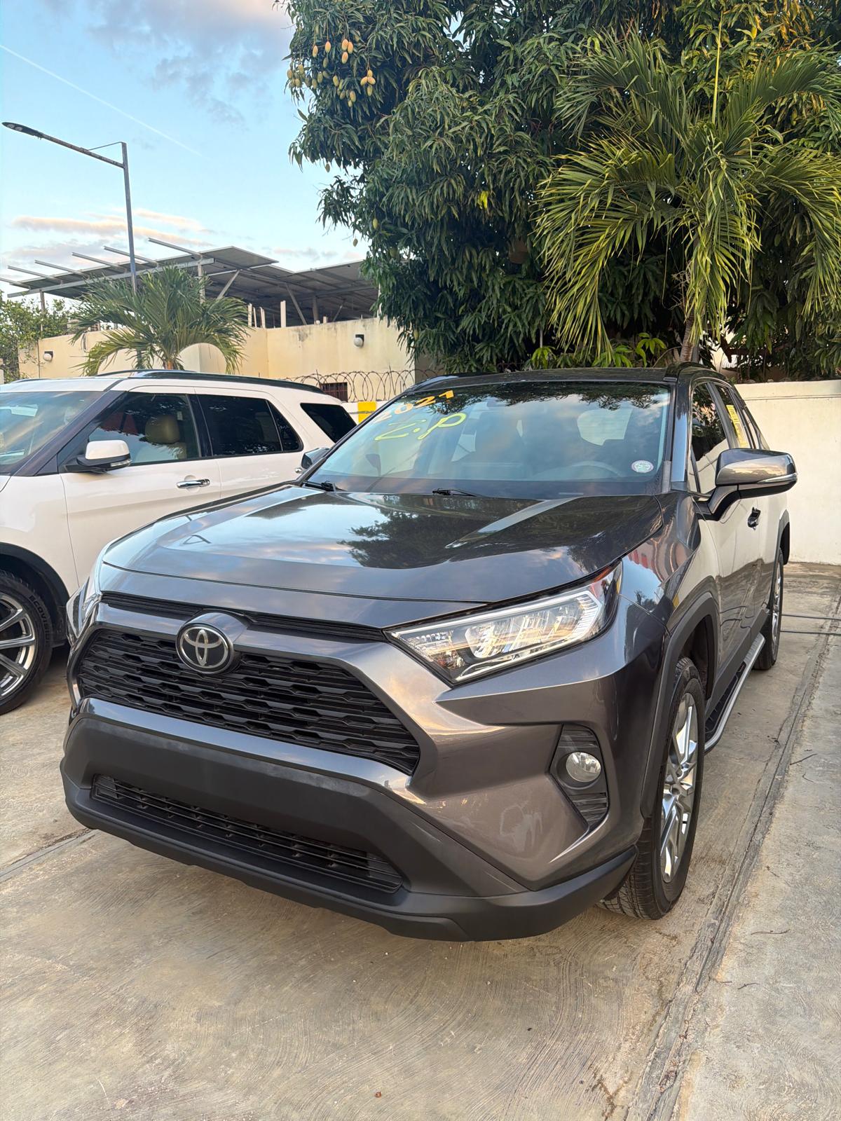 Toyota RAV4 2021