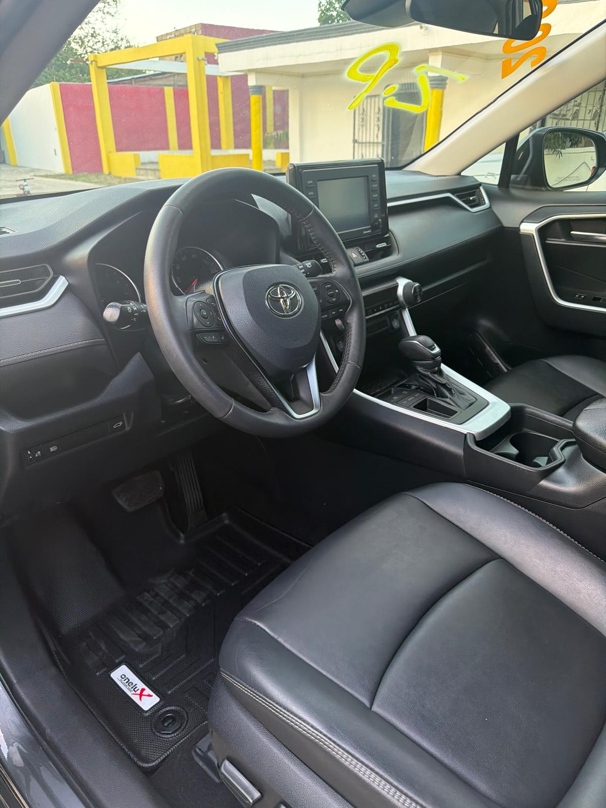 Toyota RAV4 2021