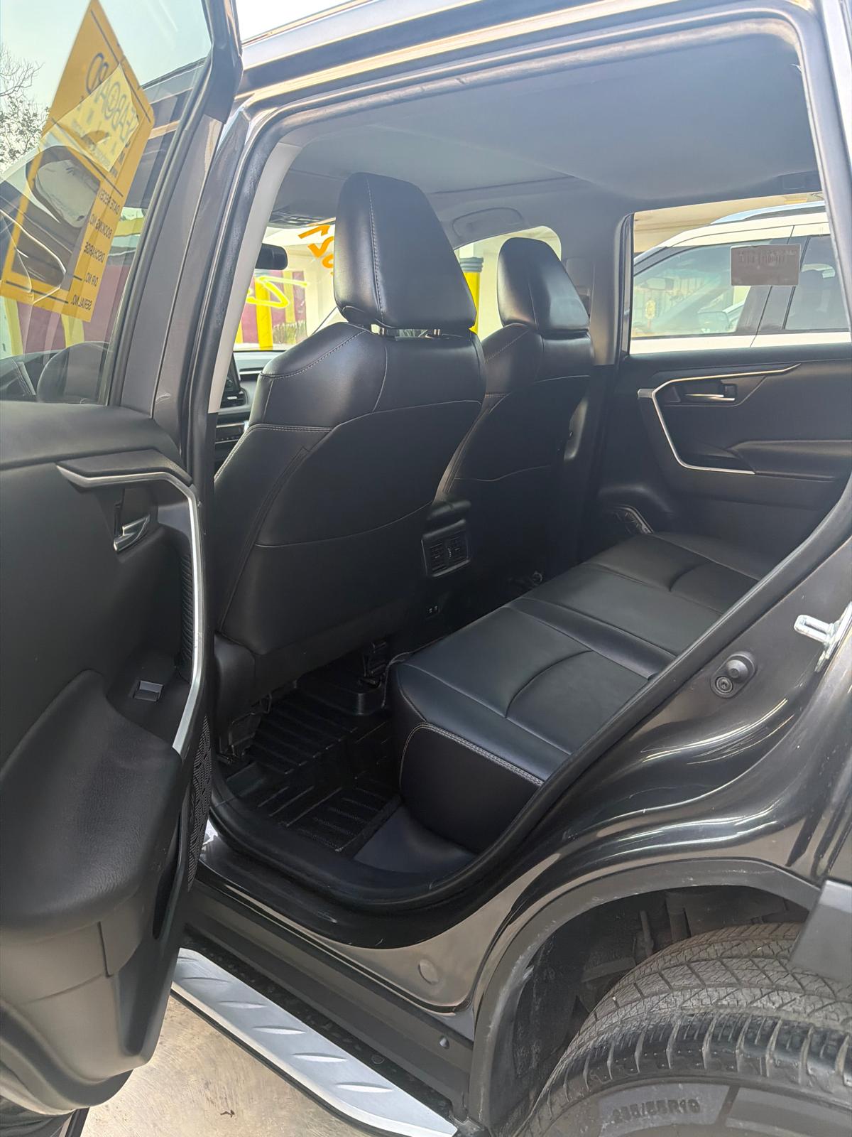 Toyota RAV4 2021