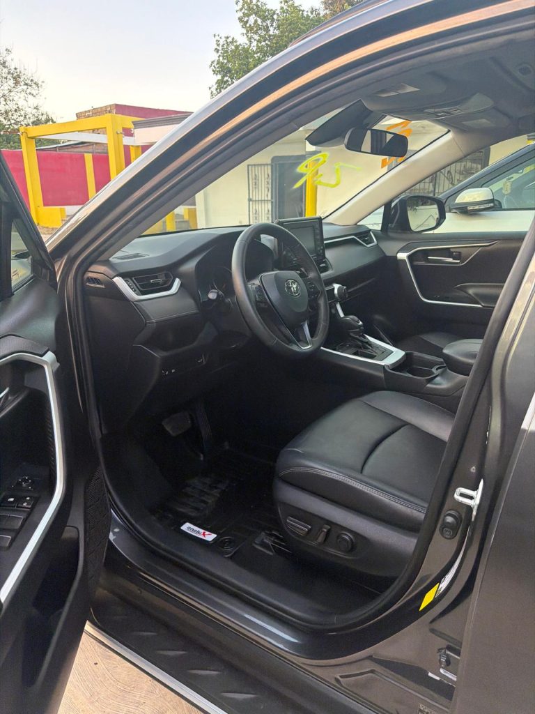 Toyota RAV4 2021