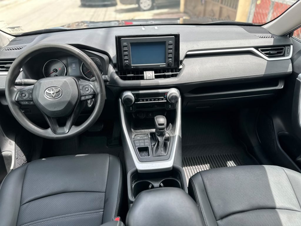 Toyota RAV4 2021