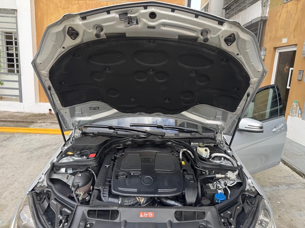 Mercedes-Benz C300 4MATIC 2013