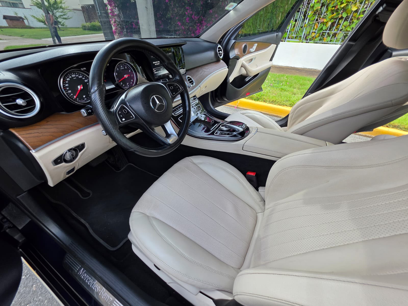 Mercedes-Benz E300 2017