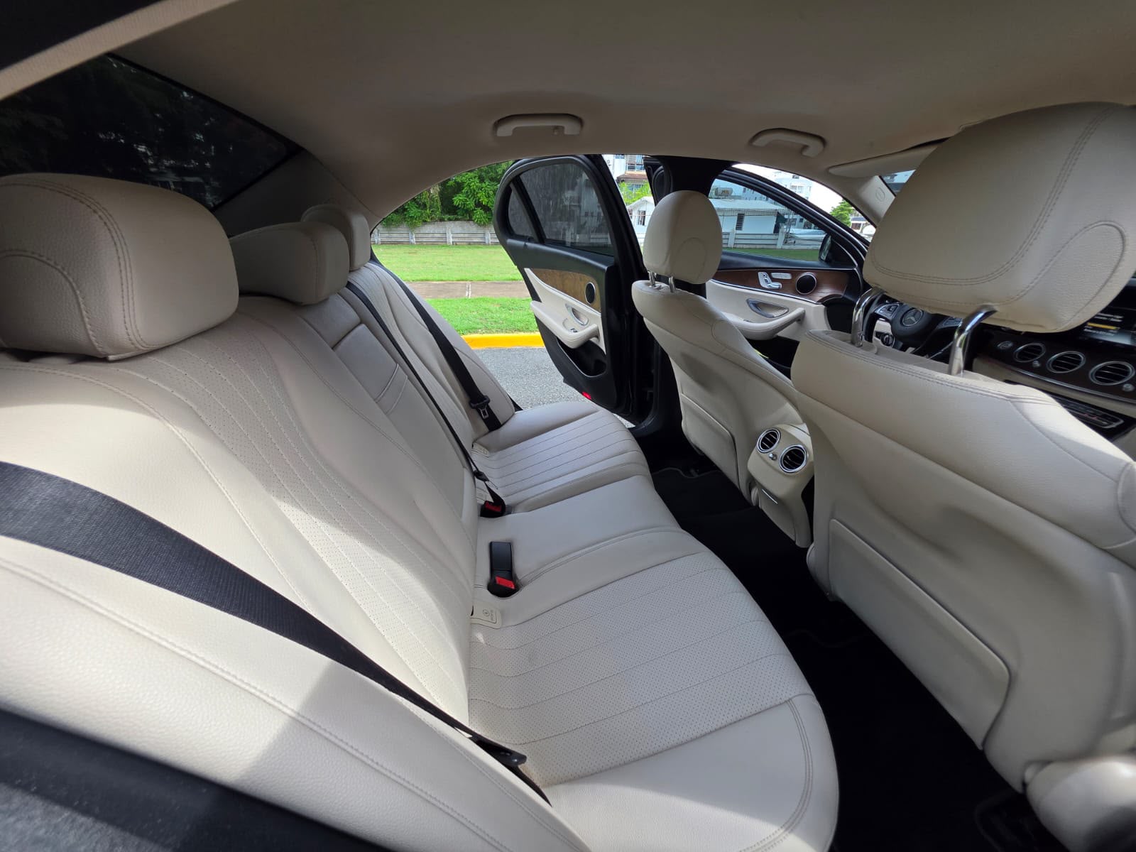 Mercedes-Benz E300 2017